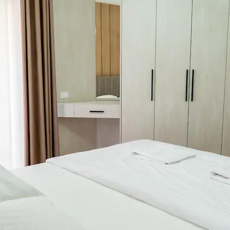 Signature 10 Apartment