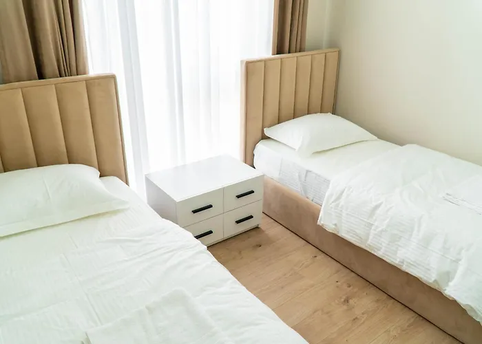 Signature 10 * Tirana